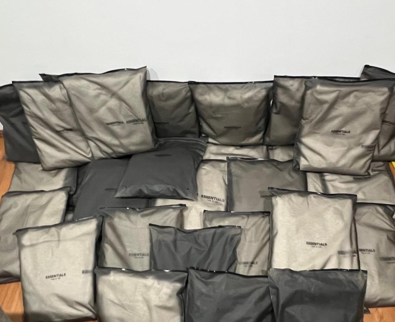 Master Pack 50 Sudaderas Essentials - Distribución Mayorista Total